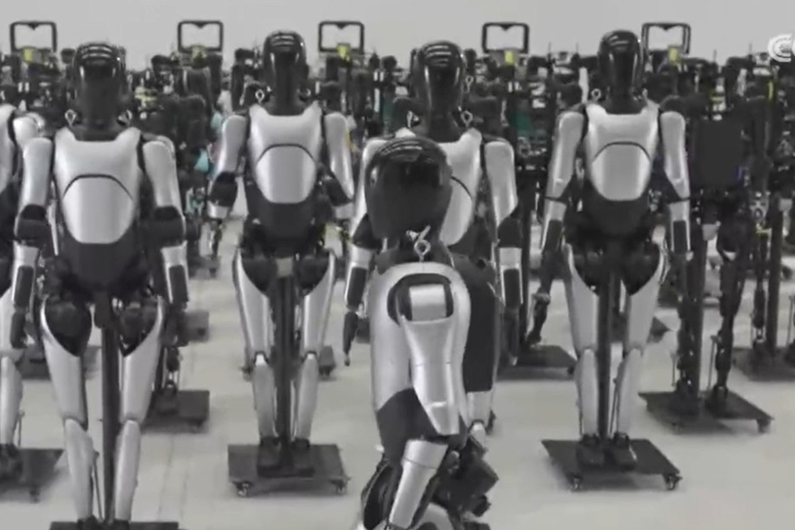 央视报道！揭秘海洋之神机器人量产超级工厂